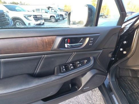 Used 2019 Subaru Outback 2.5i Limited image 19