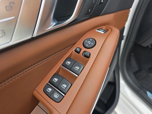 New 2026 BMW X7 xDrive40i w/ Executive Package image 18