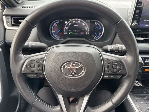 Used 2022 Toyota RAV4 XSE image 4