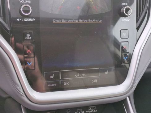 Used 2025 Subaru Outback Premium w/ Popular Package #1A image 28