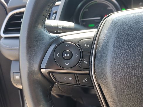 Used 2022 Toyota Camry SE w/ Audio Upgrade Package image 26