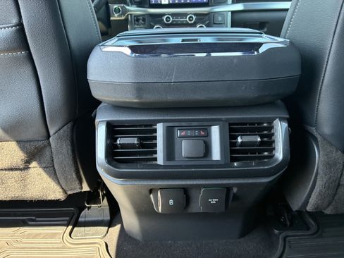 Used 2023 Ford F150 Lariat w/ Equipment Group 502A High AWD/4WD image 17