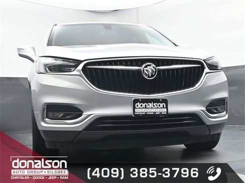 Used 2019 Buick Enclave Essence image 18