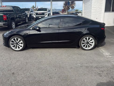 Used 2020 Tesla Model 3 Standard Range image 6