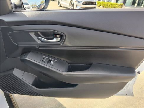Used 2023 Honda Accord EX image 22
