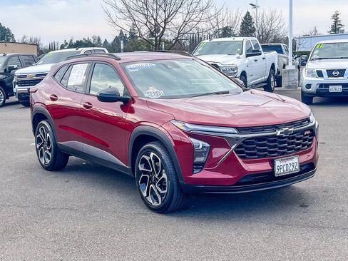 Certified 2024 Chevrolet Trax RS w/ Driver Confidence Package image 5