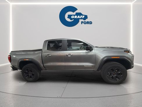 Used 2024 GMC Canyon Elevation w/ Elevation Premium Package image 8