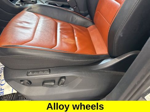 Used 2019 Volkswagen Tiguan SEL Premium image 17