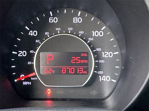 Used 2015 Kia Soul + image 14