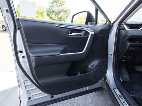 Certified 2025 Toyota RAV4 XLE w/ Convenience Package image 10