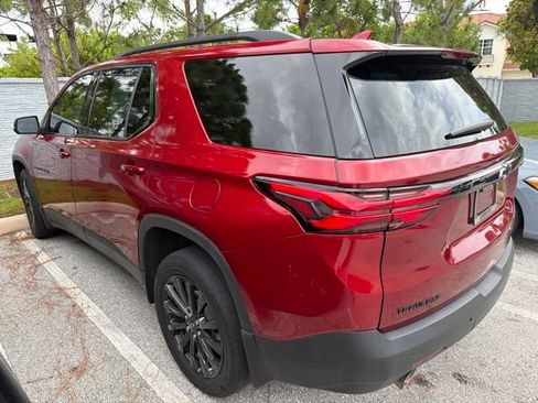 Used 2023 Chevrolet Traverse RS FWD image 4