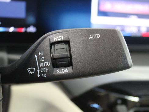 Used 2025 BMW 330i xDrive Sedan image 35