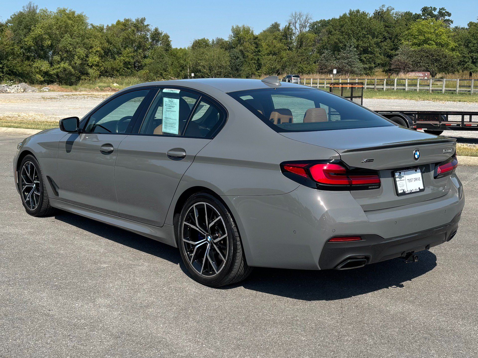 Used 2022 BMW 530i xDrive w/ M Sport Package AWD/4WD image 4