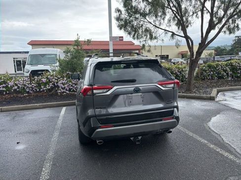 Used 2020 Toyota RAV4 XSE w/ XSE Grade Weather Package AWD/4WD image 12