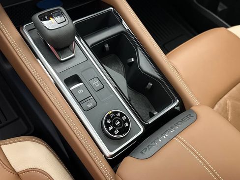New 2026 Nissan Pathfinder Platinum AWD/4WD image 15