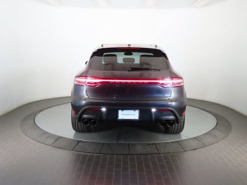 Certified 2026 Porsche Macan AWD/4WD image 6