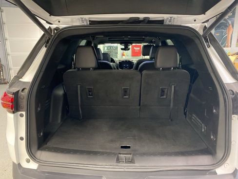 Used 2023 Chevrolet Traverse RS image 7