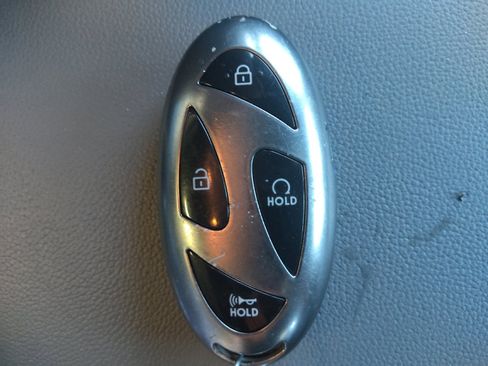 Used 2024 Hyundai Elantra SEL image 32