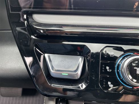 New 2025 GMC Sierra 2500 AT4X w/ AT4X AEV Edition image 17