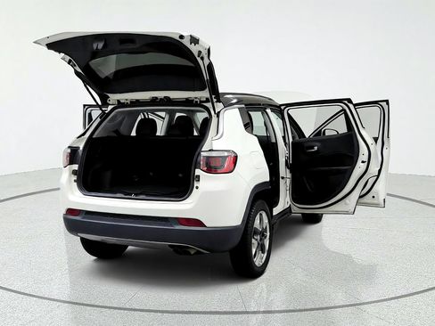 Used 2019 Jeep Compass Limited AWD/4WD image 12