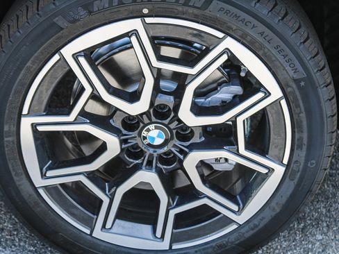 New 2026 BMW X2 xDrive28i w/ Technology Package AWD/4WD image 10