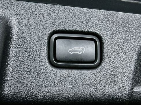 Used 2025 Hyundai Palisade SEL FWD image 31