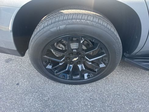 Used 2023 Chevrolet Tahoe LT RWD image 9