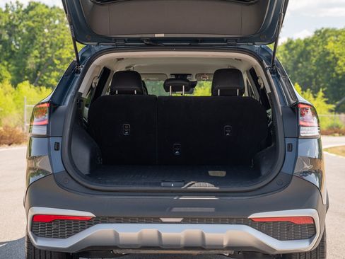 Used 2023 Kia Sportage EX image 17