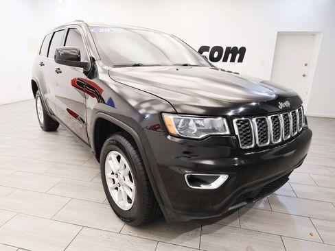 Used 2020 Jeep Grand Cherokee Laredo AWD/4WD image 7