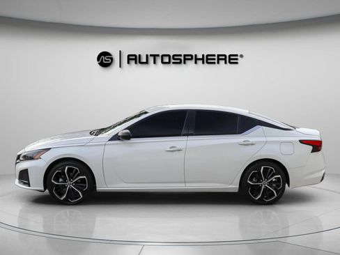 Used 2024 Nissan Altima 2.5 SR image 5