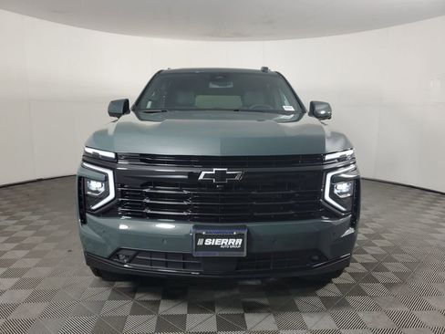 New 2026 Chevrolet Suburban RST image 9