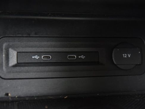 Used 2023 Volkswagen Atlas Cross Sport SEL Premium R-Line AWD/4WD image 16
