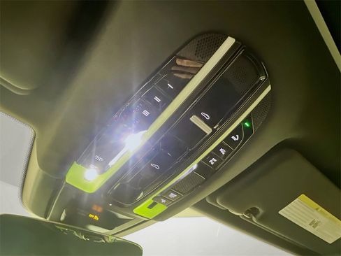 Certified 2023 Porsche Cayenne image 14