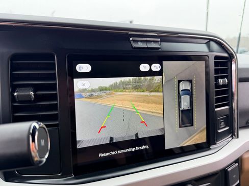 New 2026 Ford F250 XLT w/ XLT Premium Package image 24