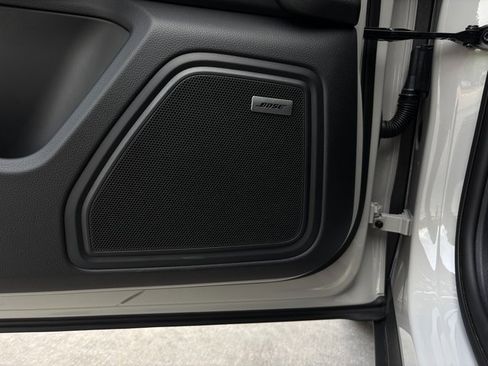 Certified 2025 Porsche Macan image 22