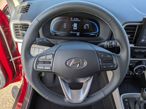 Certified 2026 Hyundai Venue SEL image 27