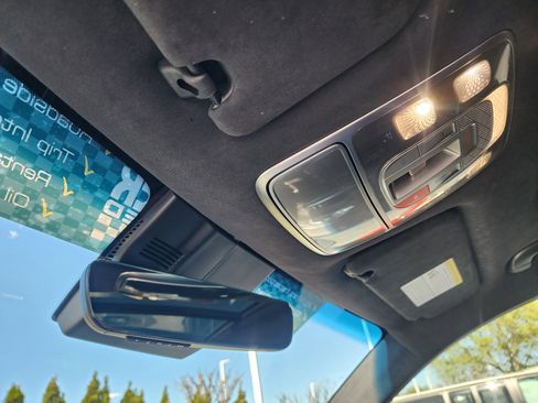 Used 2024 Genesis GV70 3.5T Sport w/ Sport Prestige Package image 40