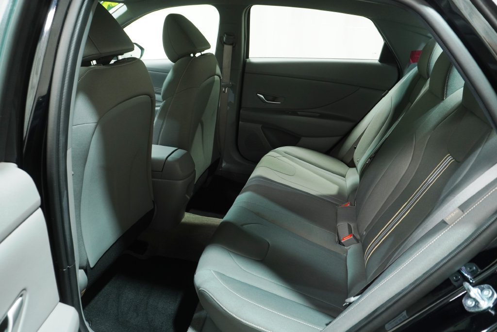 Certified 2026 Hyundai Elantra Sport FWD image 13