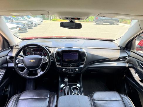 Used 2020 Chevrolet Traverse LT FWD image 38