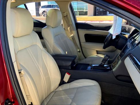 Used 2014 Lincoln MKS AWD w/ Equipment Group 201A image 8