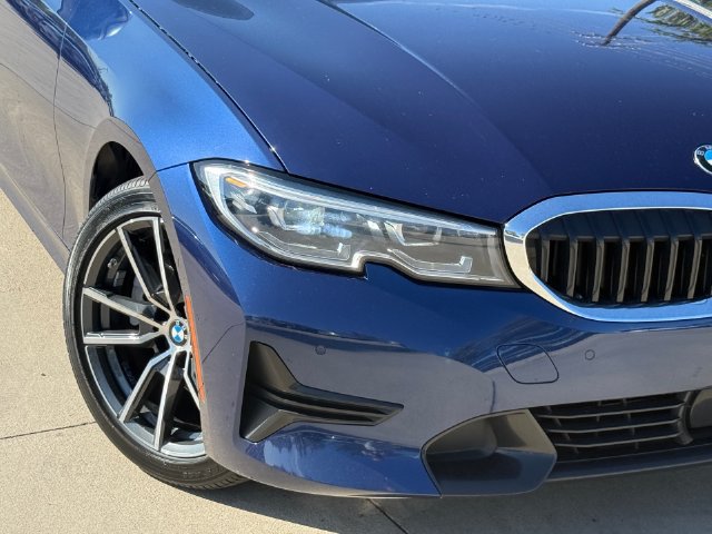 Used 2020 BMW 330i Sedan w/ Premium Package RWD image 4