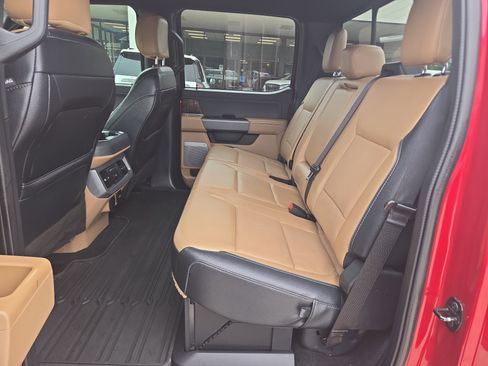 Used 2023 Ford F250 Lariat w/ Lariat Ultimate Package AWD/4WD image 18
