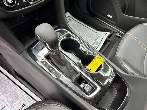 Used 2024 Chevrolet Equinox Premier image 27