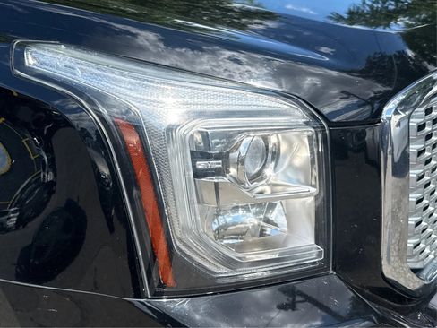 Used 2017 GMC Yukon XL Denali w/ Open Road Package RWD image 29