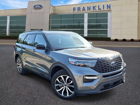Used 2023 Ford Explorer ST-Line w/ Class IV Trailer Tow Package AWD/4WD image 1