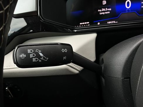 Used 2025 Volkswagen Taos S image 34