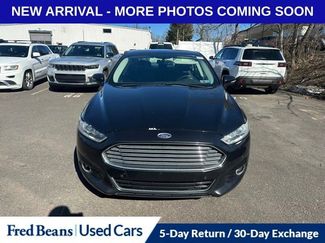 Used 2015 Ford Fusion Titanium video 2