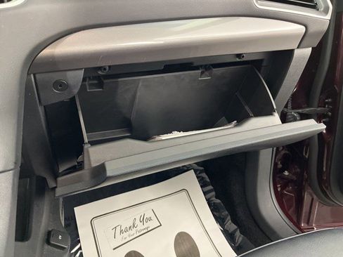 Used 2024 Ford Edge SEL image 32