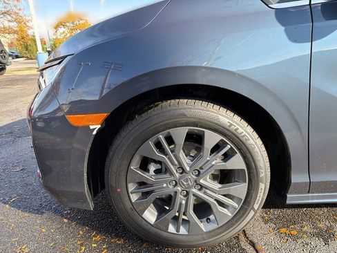 New 2026 Honda Odyssey Touring image 20