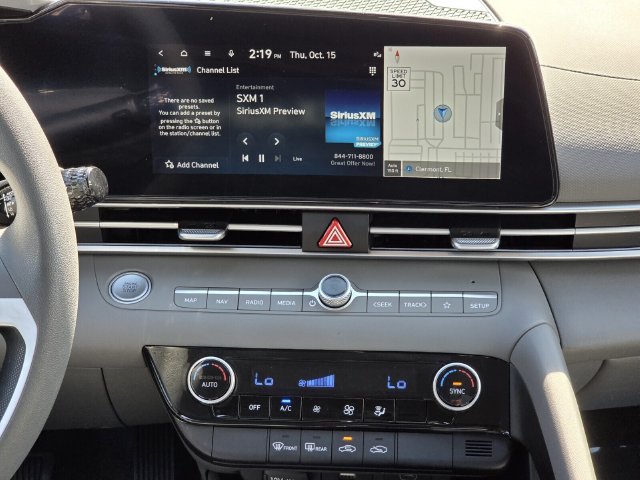 Used 2024 Hyundai Elantra SEL FWD image 12